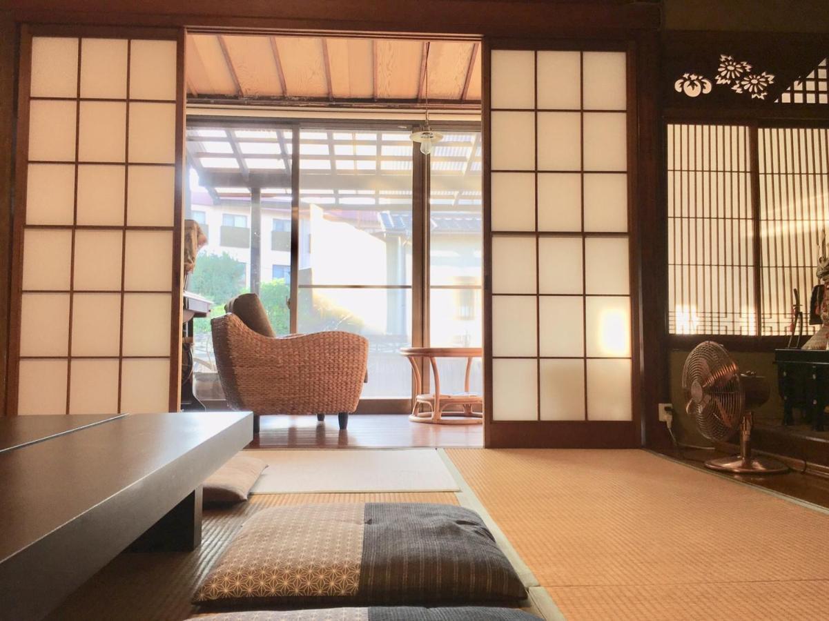 Guest House Enishi Toyama Station Extérieur photo